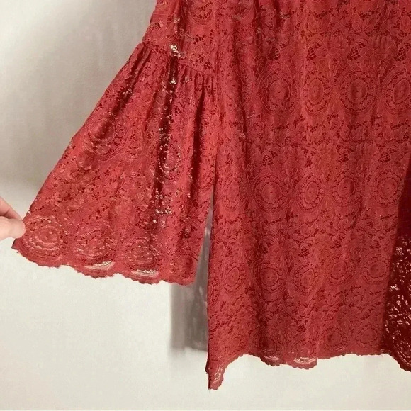 Altar’d State Medium Lace Dress Outer Shell - Picture 2 of 6